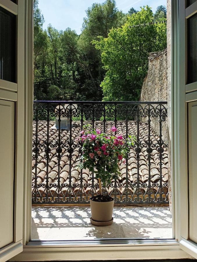 La Maison De La Traverse Saint-Guilhem-le-Desert Exteriör bild